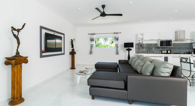 Wirason pool Villa 4 bedrooms, Забронировать Вилла Отели Южного Таиланда с парковкой, Парковка