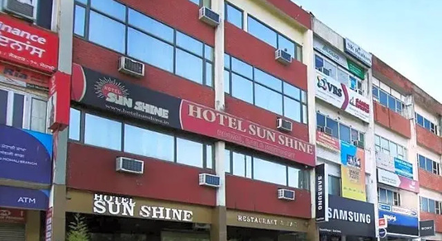 Sun Shine, Rezerwuj Hotel Mohali Punjab