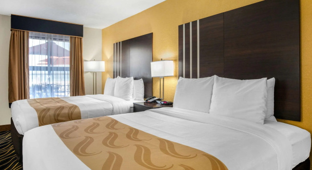 Четырёхместный номер Standard Quality Inn West Fort Worth