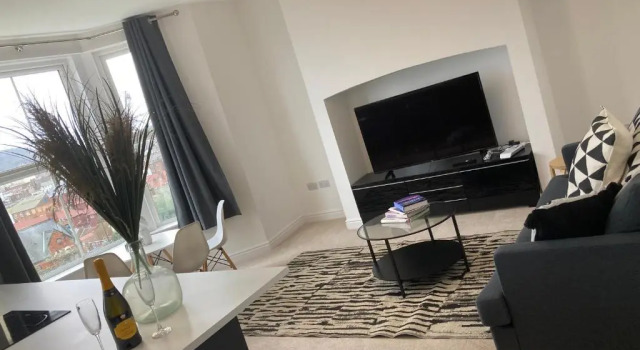 Seascape Scarborough Holiday Home Apartment with optional Hottub Hire
