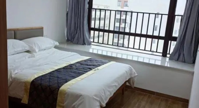 Люкс Deluxe с 3 комнатами с видом на море Sveden Resort Apartments (Xu Wenwan Front Road Shop)