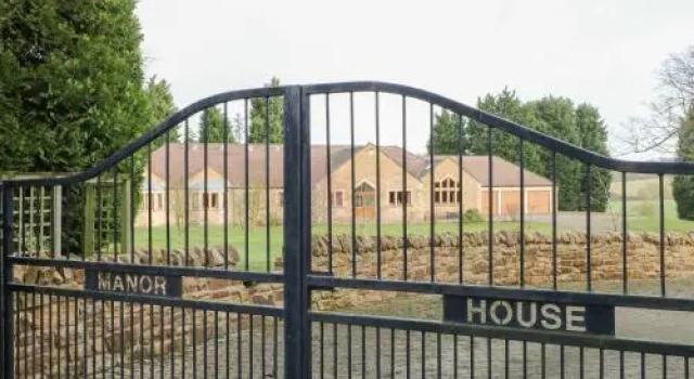 Manor House, Varaa Lomakoti Mökit kohteessa Merseyside, Mökki