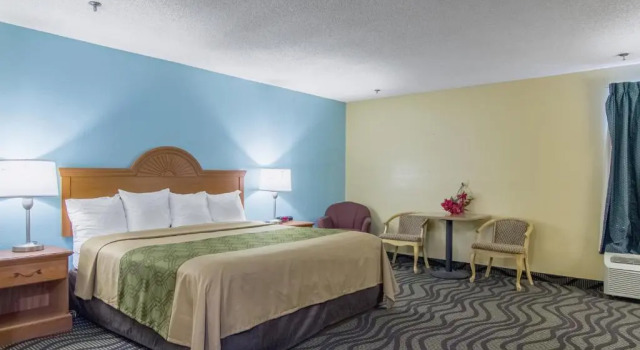 Номер Standard Econo Lodge Darien