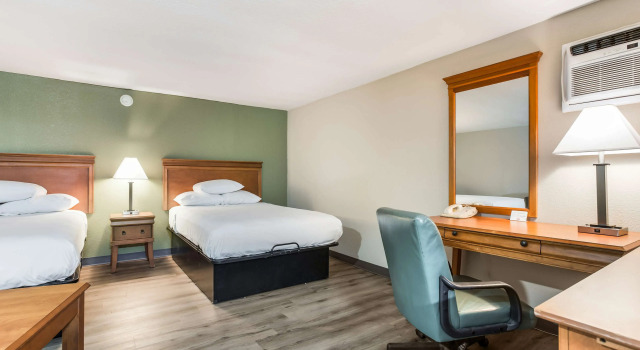 Четырёхместный номер Standard Americas Best Value Inn - Lebanon