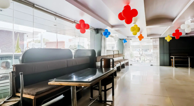OYO 78543 Collection O Hotel Dps Inn