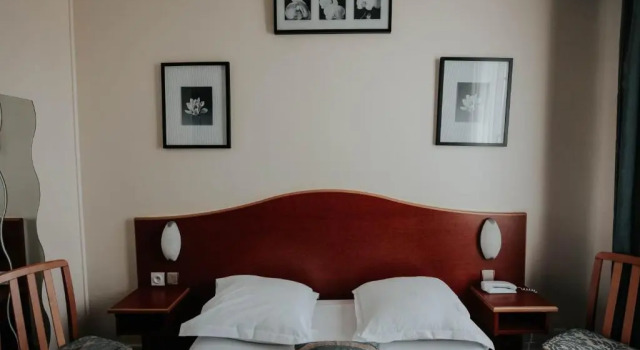 Одноместный номер Standard Hôtel Crystal Reims Centre