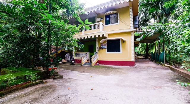 OYO 19712 Home Cozy Stay Near Mandrem Beach, Varaa Hotelli Mandrem Pohjois-Goa