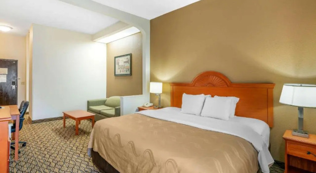 Люкс Quality Inn & Suites Jefferson City