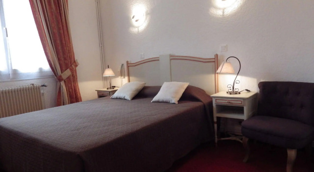 Hotel Porte de Camargue, Забронировать Отель Отели Арля с парковкой, Парковка