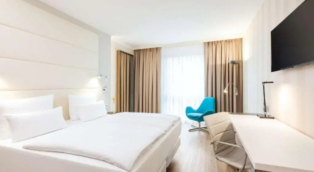 Двухместный номер Standard NH Berlin Alexanderplatz