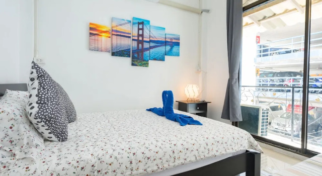 Вилла с 4 комнатами Cozy TownHouse HuaLampong