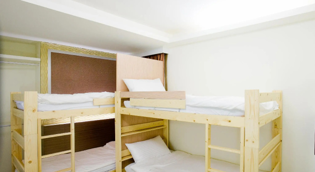 Łóżko w pokoju wieloosobowym (pokoju wieloosobowym żeńskim) Dong Men Hotel