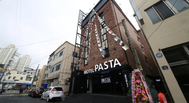 Pasta Motel, Забронировать Мотель Мотели Чханвон, рядом с Улица с блюдом «агуттим» в Масане, Мотель