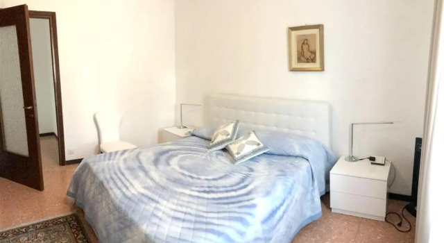 4 bedrooms villa at Ranco 100 m away from the beach with lake view private pool and enclosed garden
