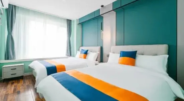 Люкс Deluxe Xinjiu Cinema Homestay (Expo Center)