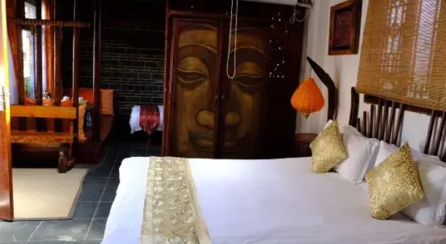 Полулюкс Lijiang Lazy Tiger Inn