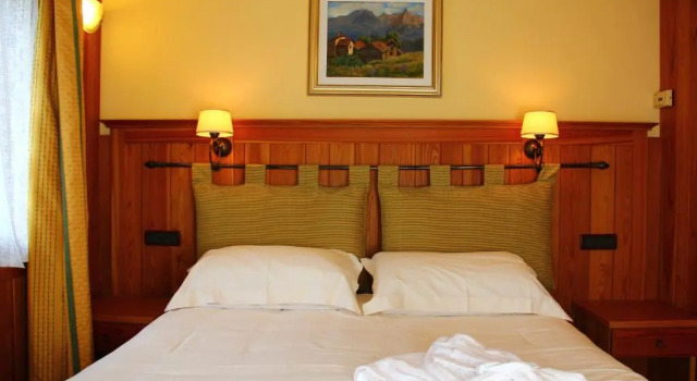 Трёхместный номер Standard Hotel Castor