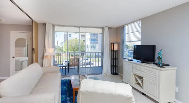 Bonita Beach 5500 - 5205