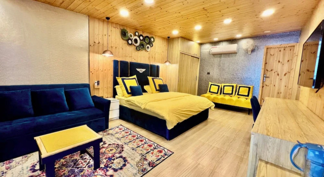 Двухместный люкс Premium с балконом и с видом на горы Clarence Cottage Mussoorie