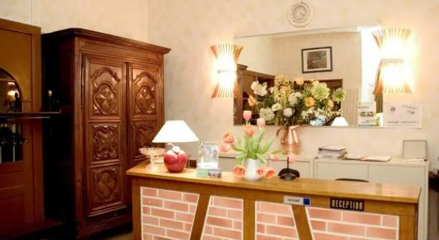 Hôtel Du Commerce, Rezervasyon Otel Saint-Amour Burgonya