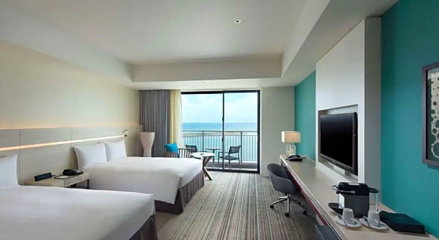 Двухместный номер Executive с балконом и с видом на океан Hilton Okinawa Chatan Resort