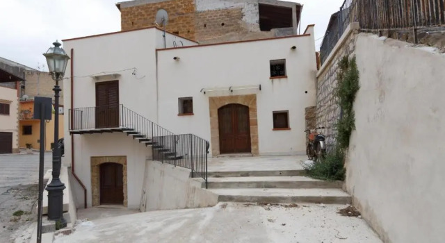 Casa Vacanze a 100 m dal mare, Prenota Hotel Hotel a Trappeto con parcheggio, Parcheggio