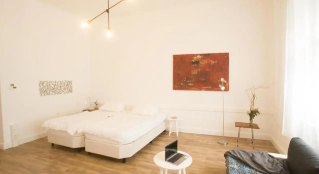 Central , 3 Rooms in Frankfurter Tor, Забронировать Отель Берлин Германия, рядом с Fish Mural