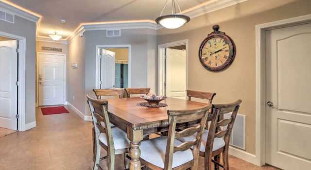 Lakefront Patio, Pool Access! Lands End Condo