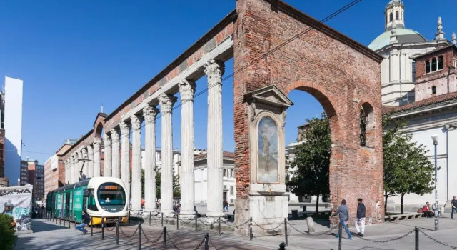 Апартаменты Duomo Views, Light, Jungle-inspired Studio with Terrace