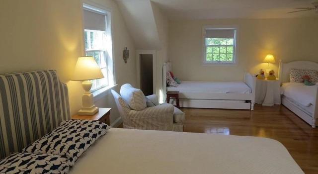121 Stage Island Road - Three Bedroom House, Varaa Hotelli Hotellit New England uima-altaalla, Uima-allas