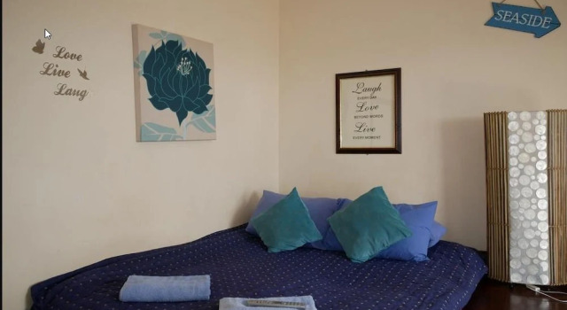 Blue Lagoon Bar and B&B, Rezervasyon Otel Hove East Sussex