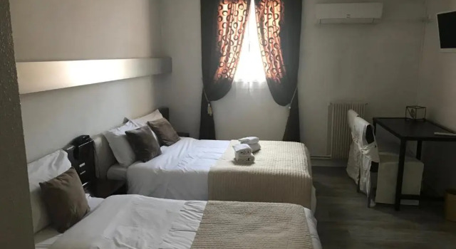 Трёхместный номер Standard Logis Hôtel La Bastide dEntraigues