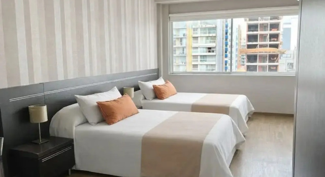 Трёхместный семейный номер Standard Sarum Hotel Design