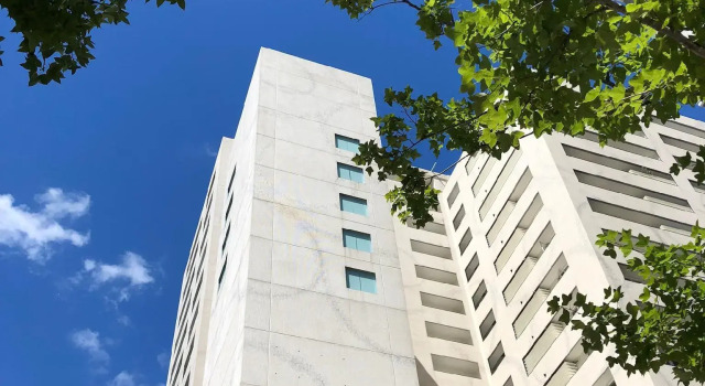 O podwyższonym standardzie dwuosobowy pokój Gloria Residence