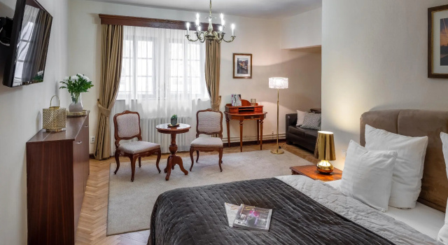 Suite Hotel Aurus by Adrez