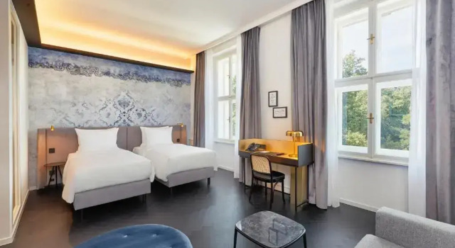 Полулюкс HYPERION Hotel Salzburg