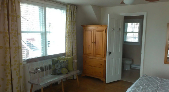 Stoneleigh Cottage, Забронировать Дом для отпуска Коттеджи Ниагара Фолс, рядом с Казино Niagara, Коттедж
