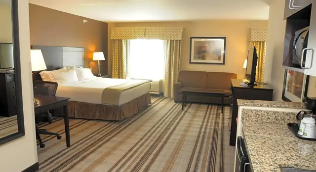 Люкс Executive Super 8 by Wyndham Farmington