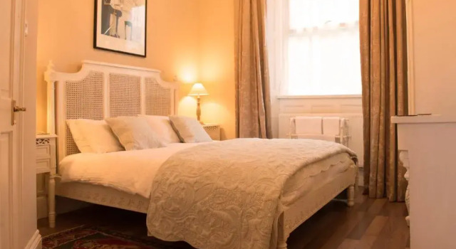 Suite Ascot House Hotel