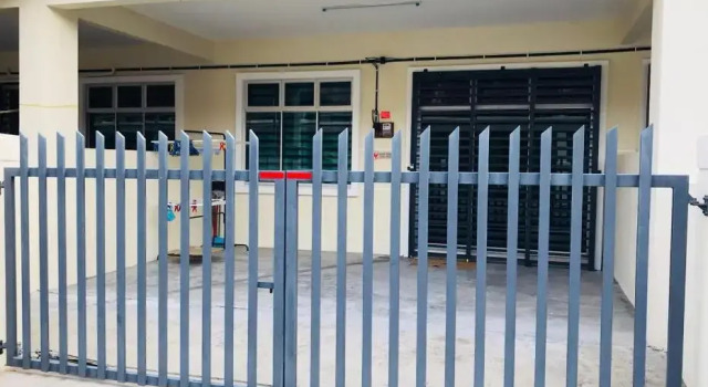 Коттедж Louie Homestay Mersing
