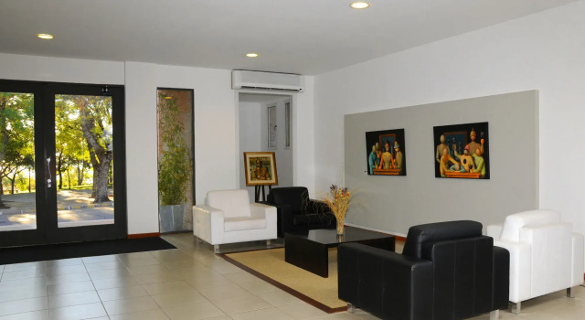 Gran Hotel Fray Bentos, Prenota Hotel Fray Bentos Rio Negro