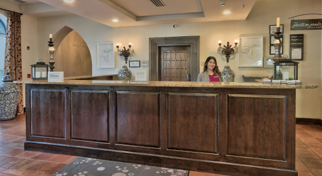 Hilton Garden Inn Las Cruces, Забронировать Отель Лас-Крусес Нью-Мексико, рядом с Aggie Memorial Stadium