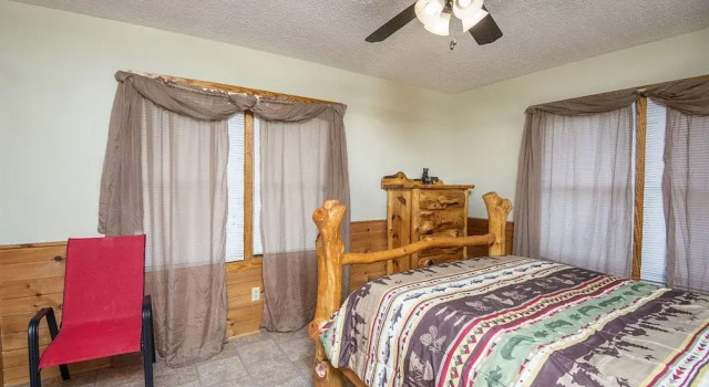 Hi-bear-nate by Eagles Ridge Resort