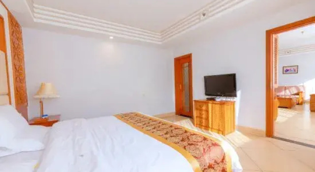 Люкс Xin Jiugang Hotel (Haikou Riyue Plaza Duty Free Shop)