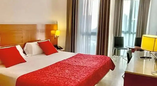 Двухместный номер Standard Hotel Calasanz