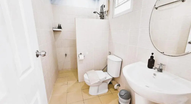 Near boxing center, New 1BR wh kitchen, Sofa bed, Wifi, Забронировать Отель Бухта Чалонг остров Пхукет