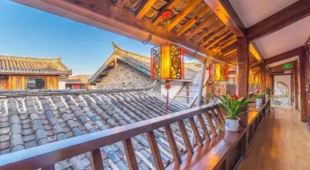 Lijiang Ancient City Jiebanxing Inn (Wuyi Street Branch), Забронировать Отель Лицзян Юньнань, рядом с Улица Сквер-стрит Древнего города Даянь