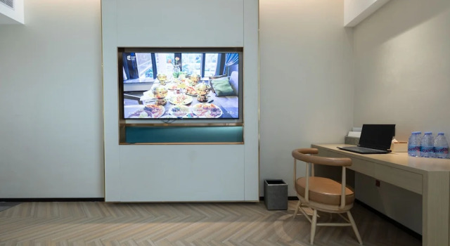 Номер Luxury Guangzhou Baiyun Airport MeHood Liz Hotel