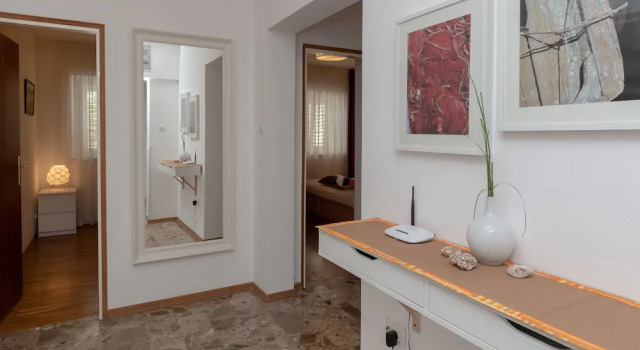 Семейные апартаменты с 3 комнатами с видом на море Villa Livia Apartments