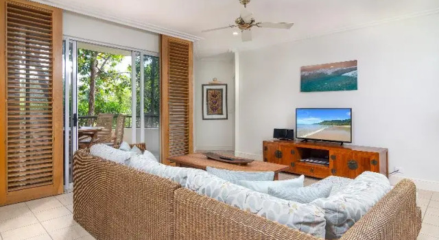 Апартаменты с 2 комнатами с балконом Mandalay Luxury Beachfront Apartments